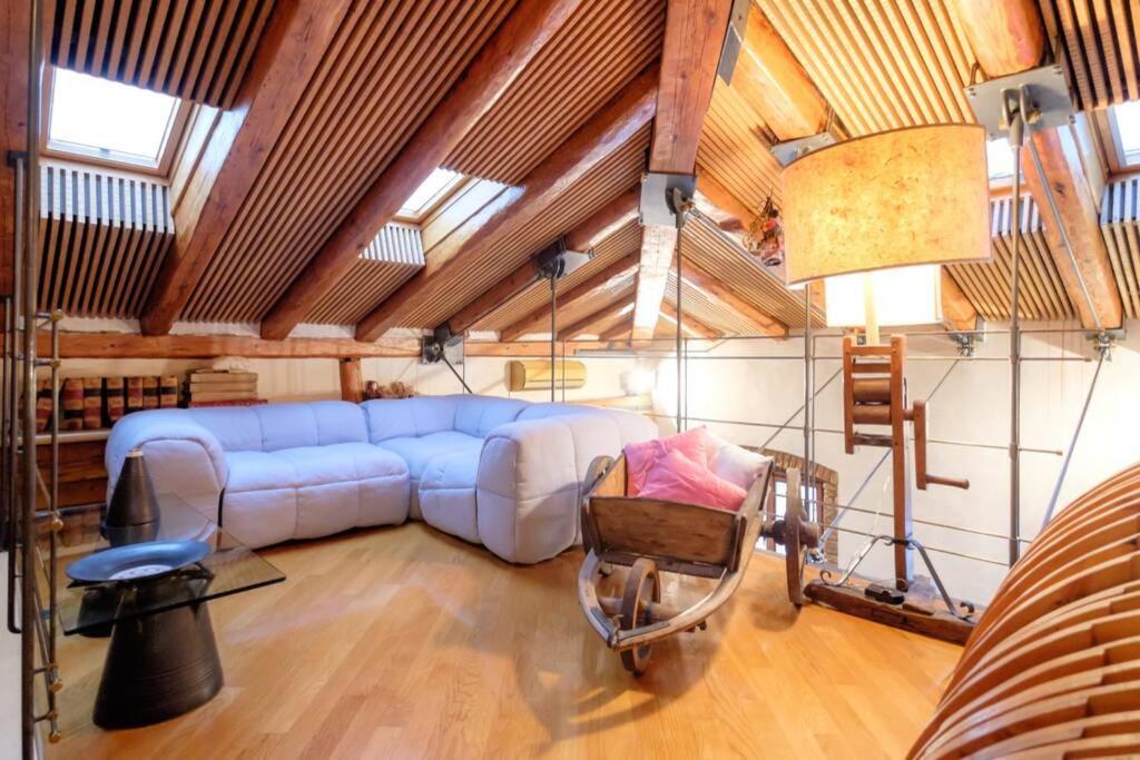 6 Ponterosso - Luxury Attic Apartment Триест Екстериор снимка