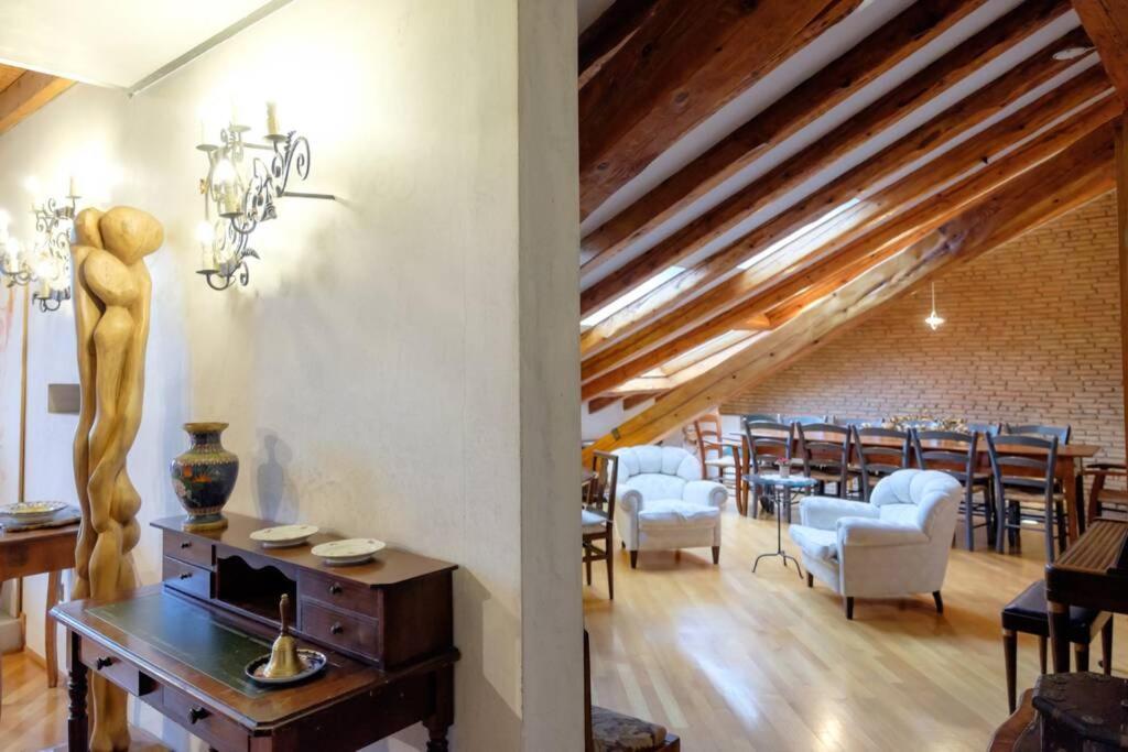 6 Ponterosso - Luxury Attic Apartment Триест Екстериор снимка