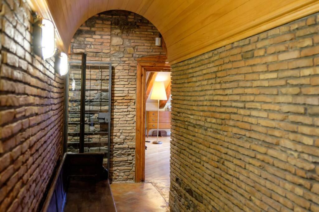6 Ponterosso - Luxury Attic Apartment Триест Екстериор снимка